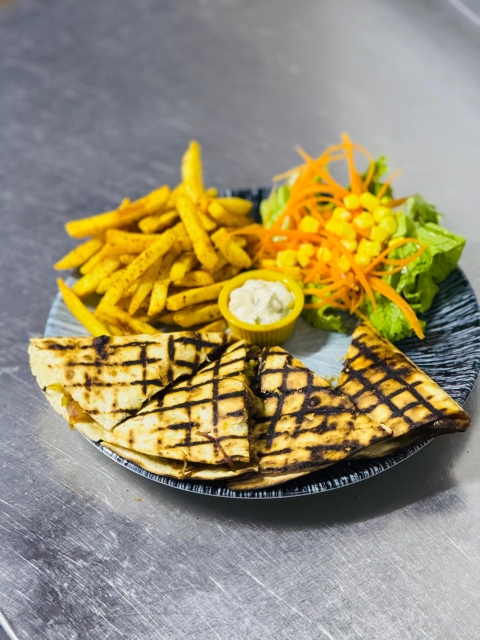 QUESADİLLA ET